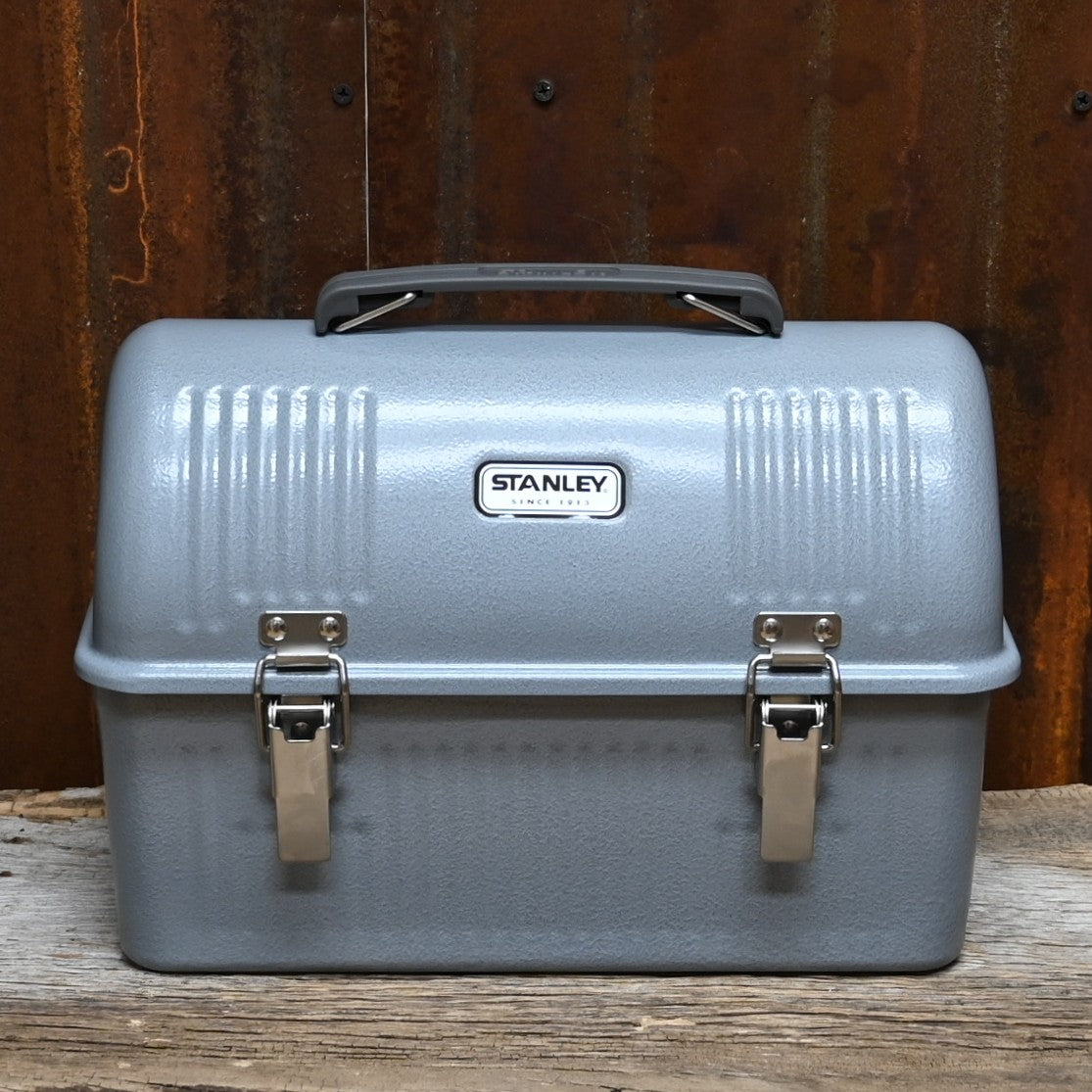 Stanley Classic Lunch Box – 10 QT (Hammertone Silver) – Atomic 79