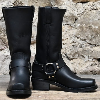 The Frye Company Ladies 12R Harness Boot in Black