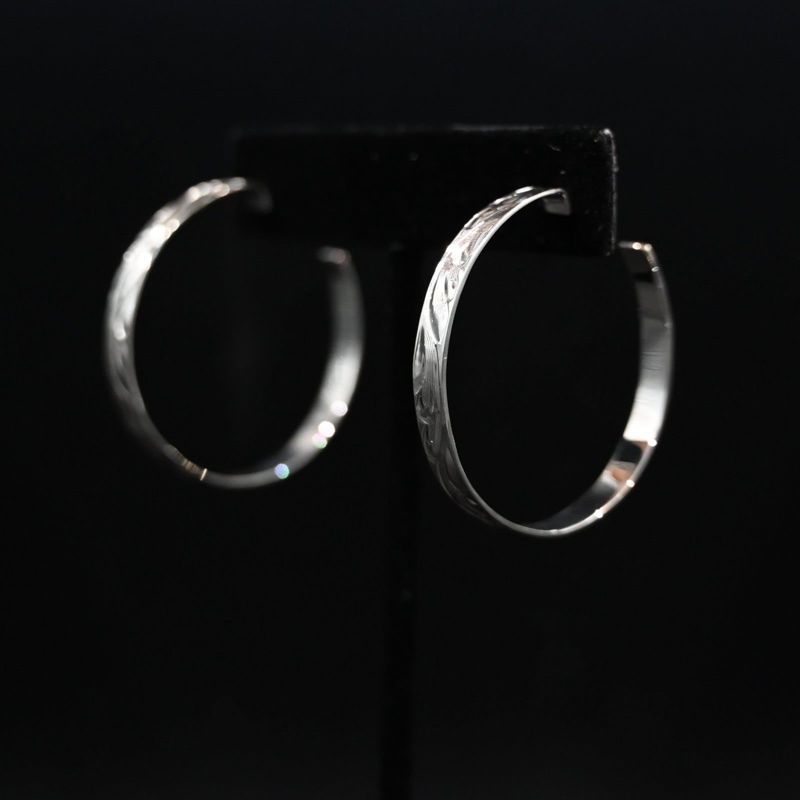Vogt Silversmiths Clara Countryside Hoop