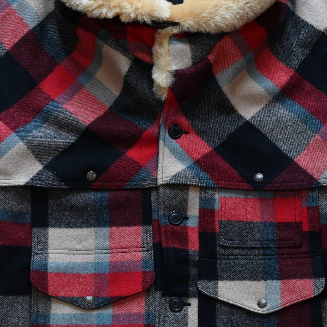 Filson Men’s Lined Mackinaw Wool Packer Coat Red Cream Blue Plaid