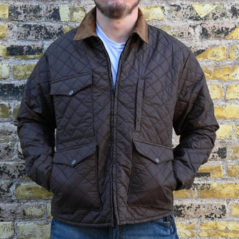 Schaefer Men’s RangeWax Blacktail Quilted Jacket – Oak