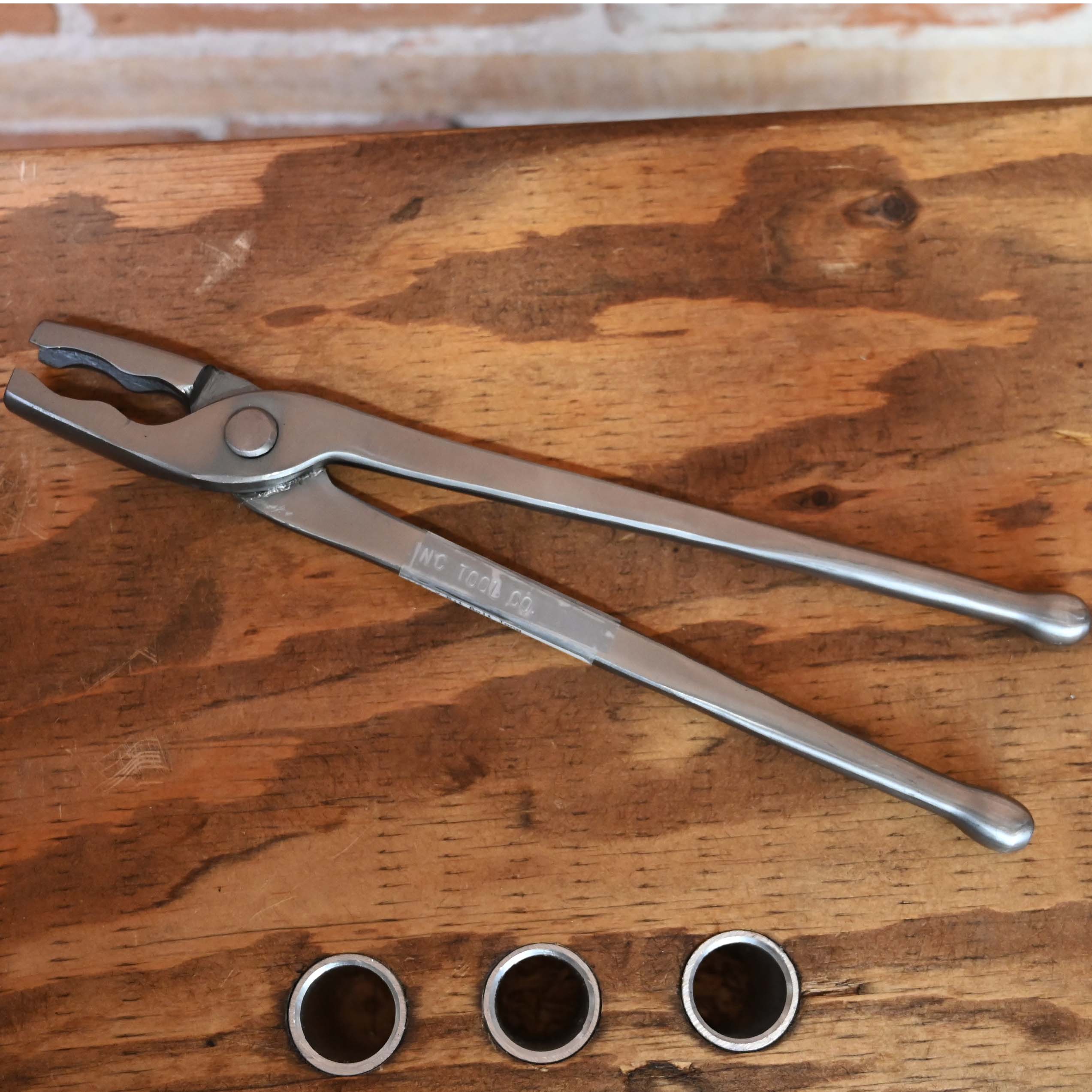 NC 1/2 V Bit Bolt Tong