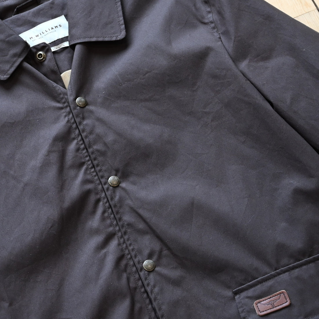 R.M. Williams Dryskin Jacket in brown dryskin cotton
