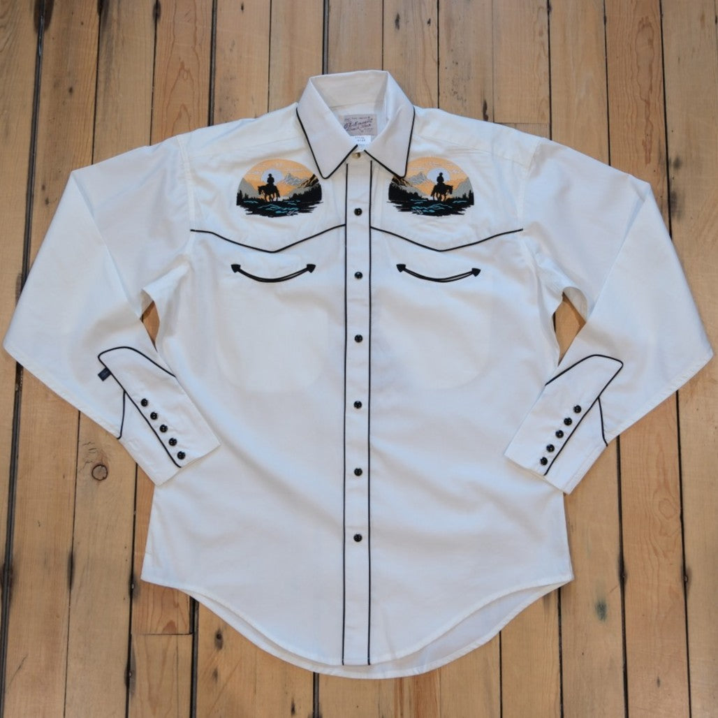 Rockmount Men’s Ivory Cowboy Sunset Embroidered Western Shirt