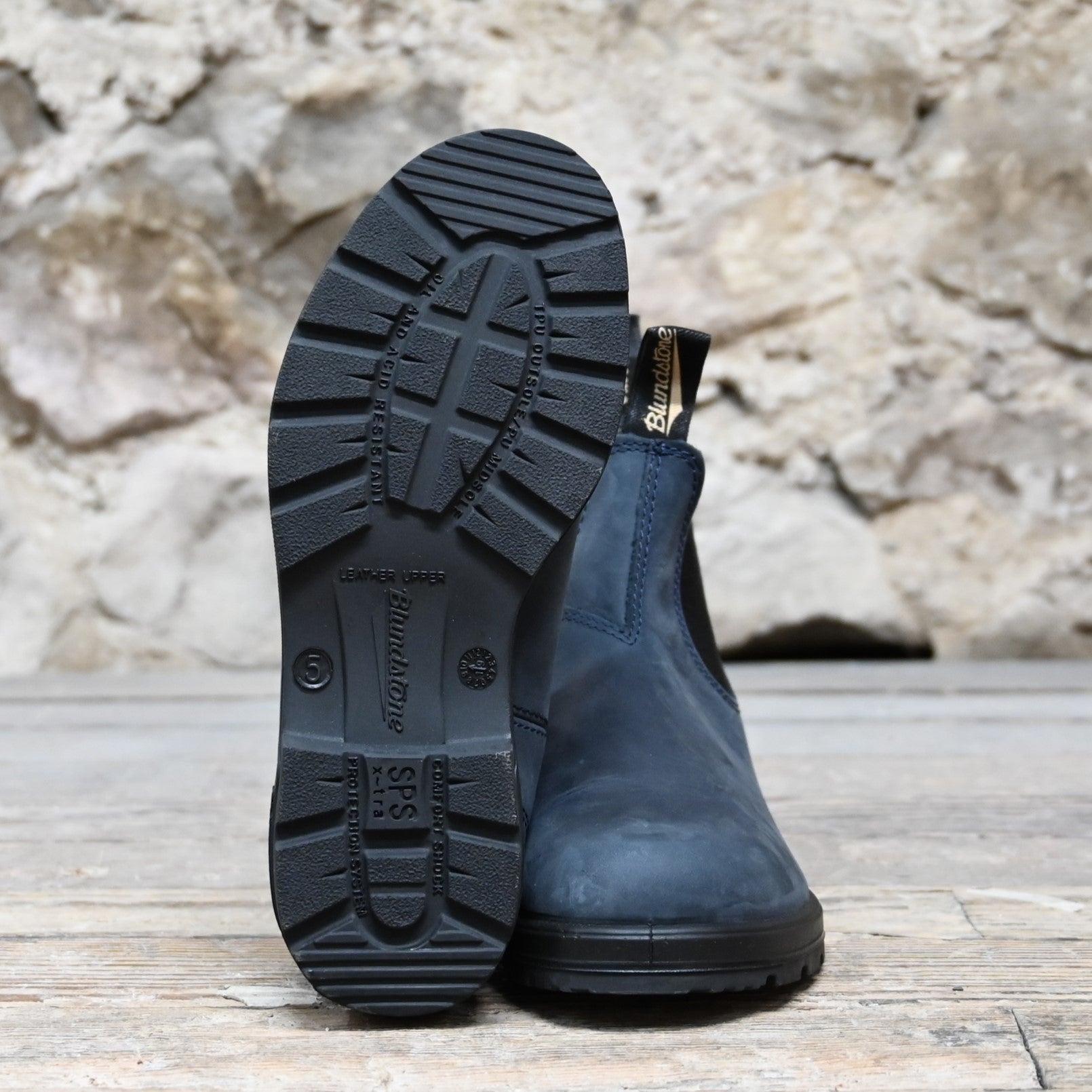 Blundstone Chelsea boots in blueberry leather with black elastic panels and pull-tabs