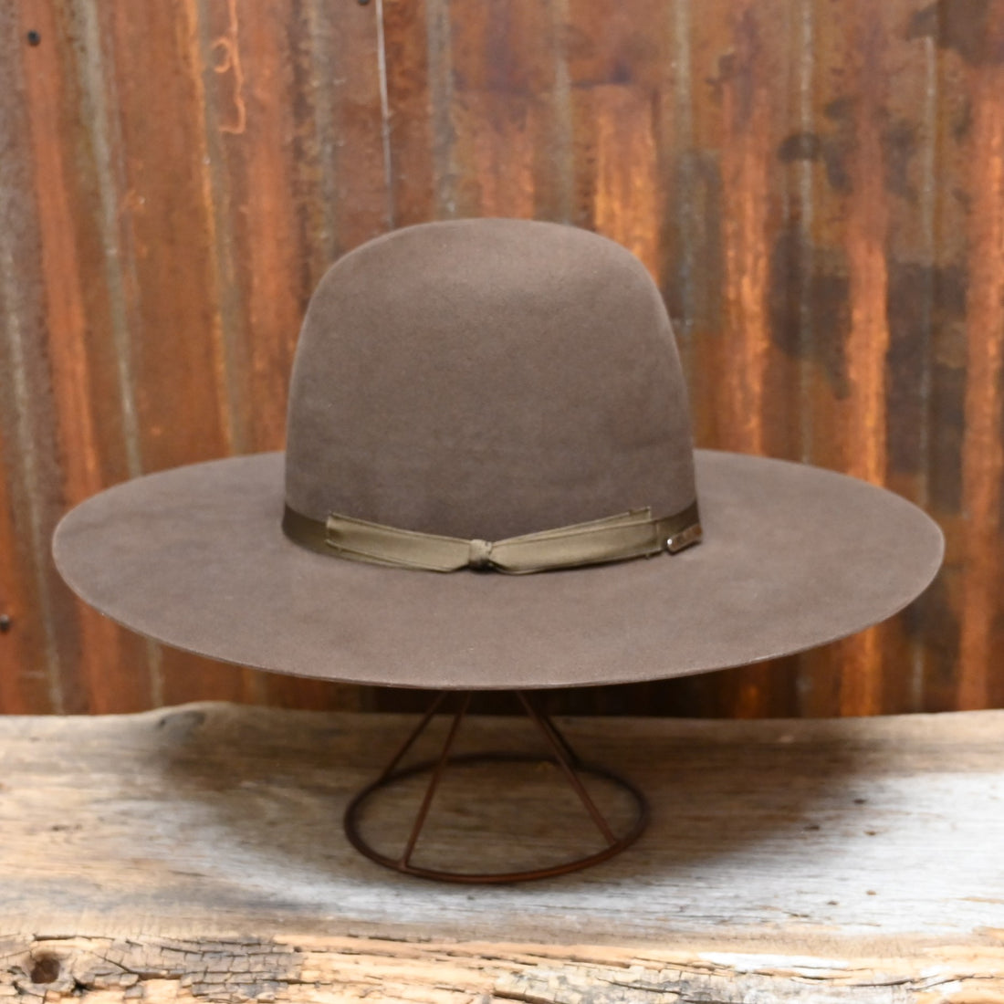 Tacchino Western Hat in Muflone Brown with a 5.875-inch brim.