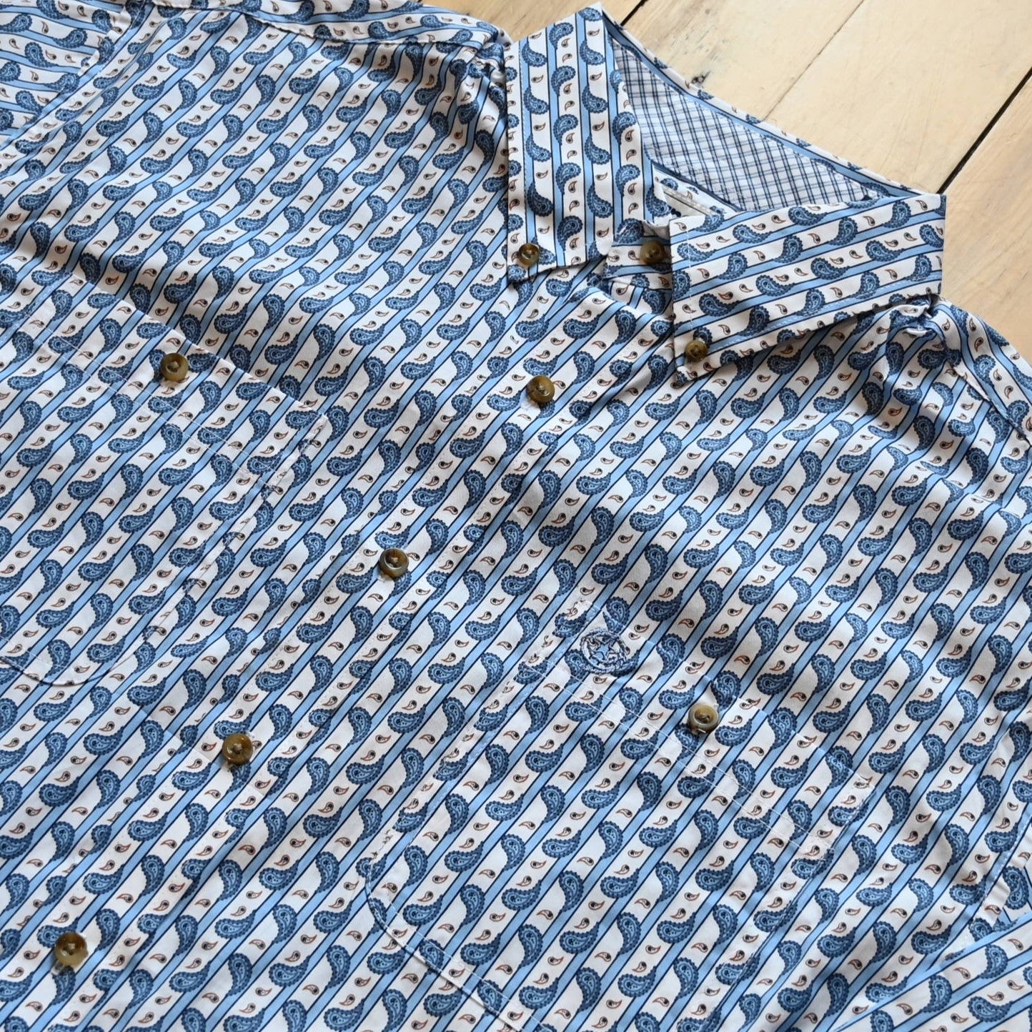 Wrangler George Strait baby blue paisley long sleeve button down shirt with two chest pockets
