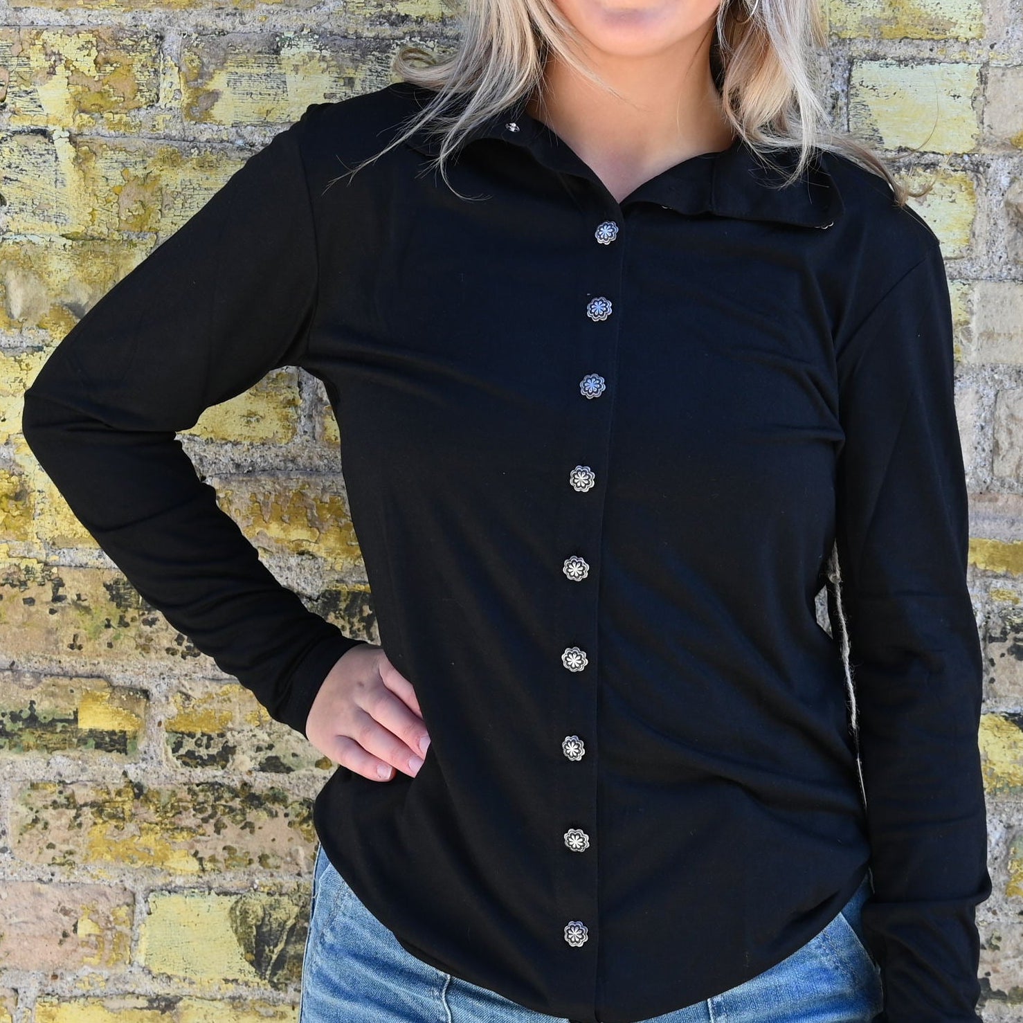 Double D Ranch Ladies Long Sleeve Button Front Top in Black