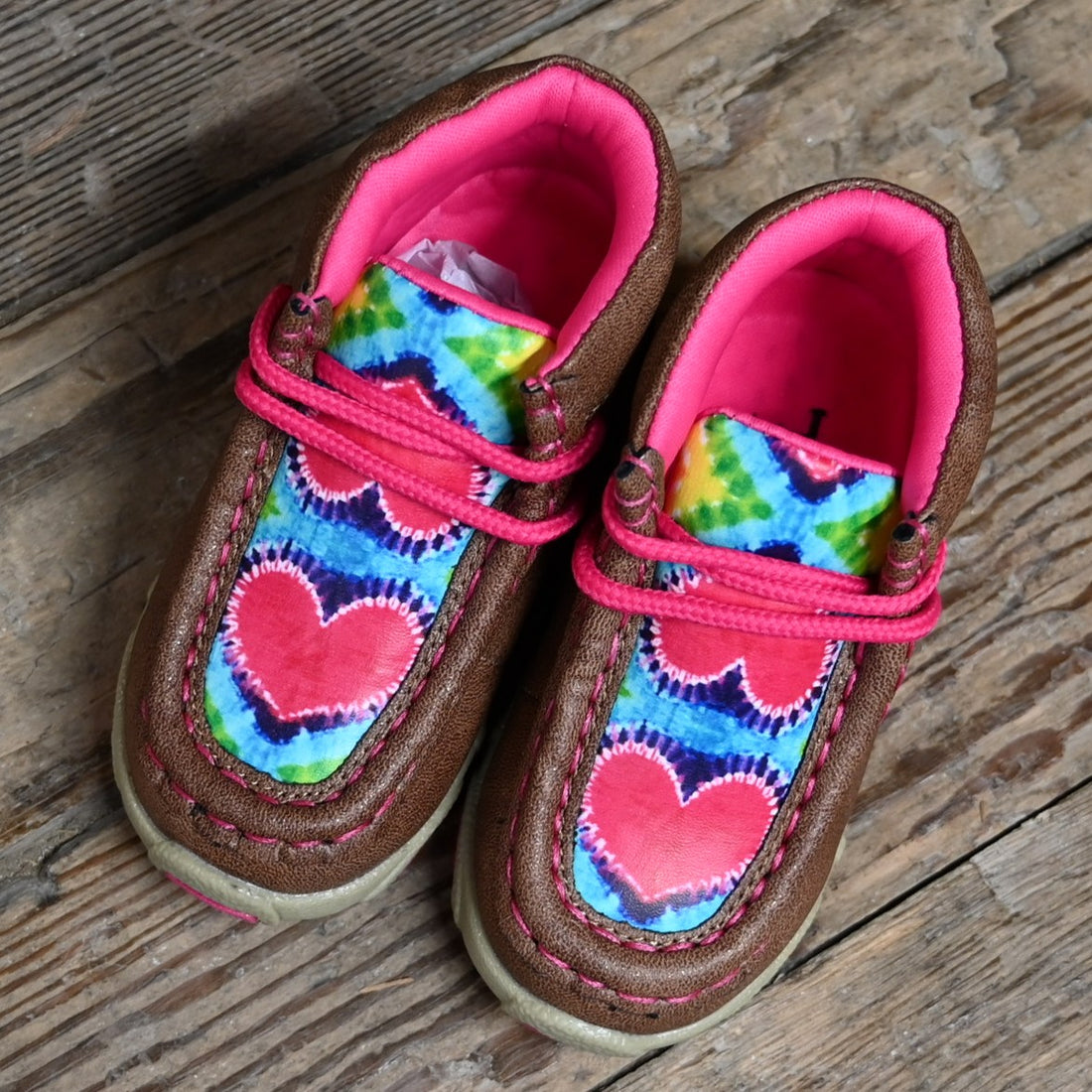 Twister Abigale toddler casual shoes in brown with pink heart design