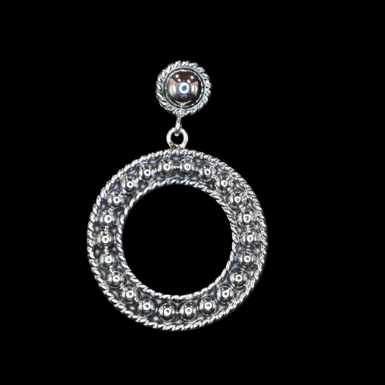 Vogt Silversmiths Makin’ the Rounds Blair Hoop sterling silver earrings with beadwork and rope edge