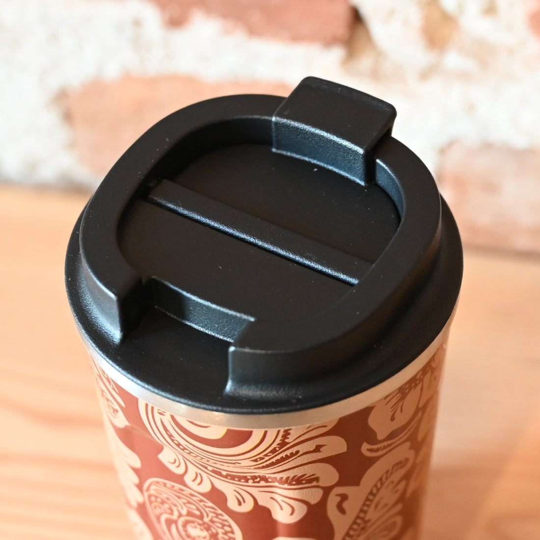 Myra Western Trail Brew stainless steel mug in brown baroque