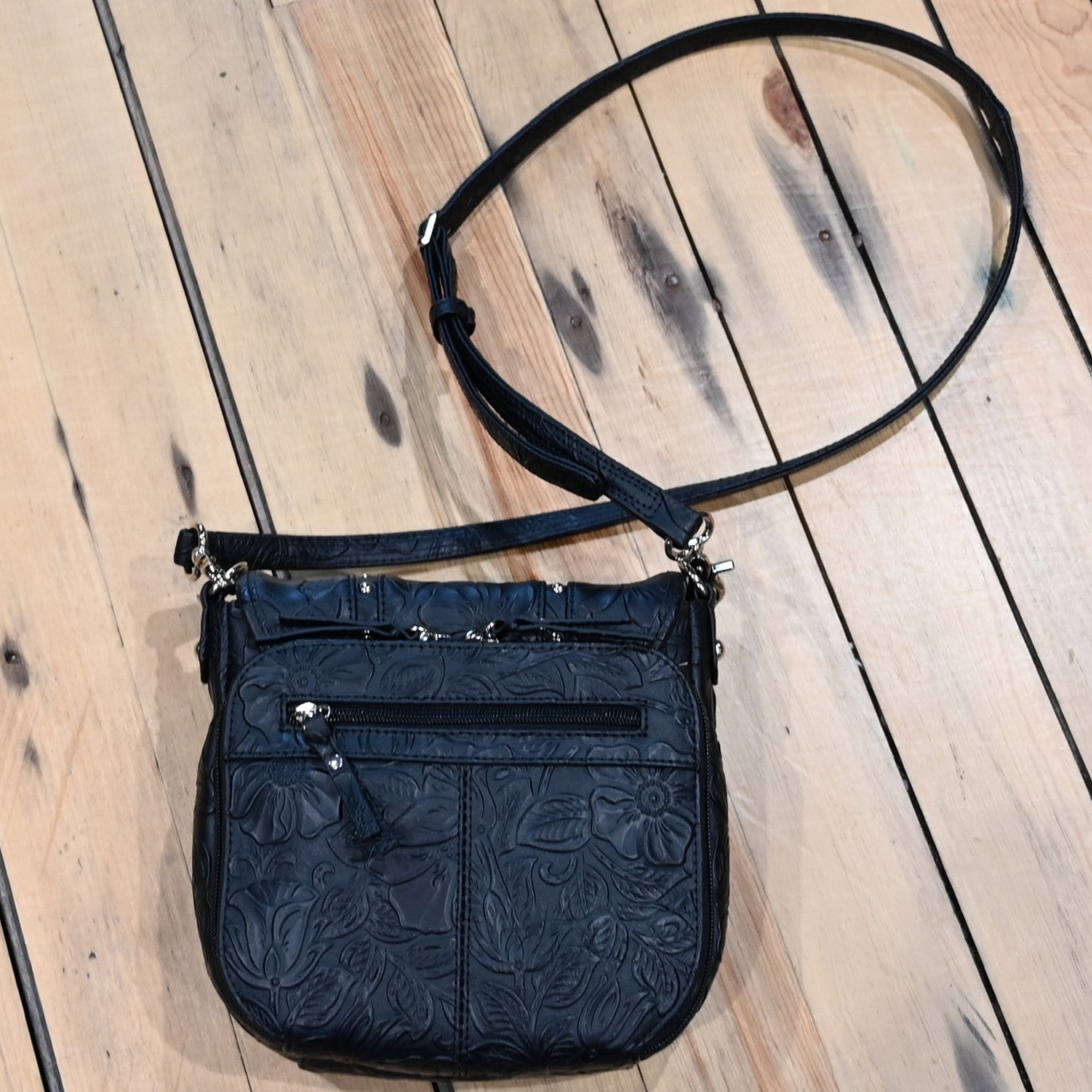 Gun Toten Mamas black studded flap conceal carry bag with embossed rose-leaf tooling