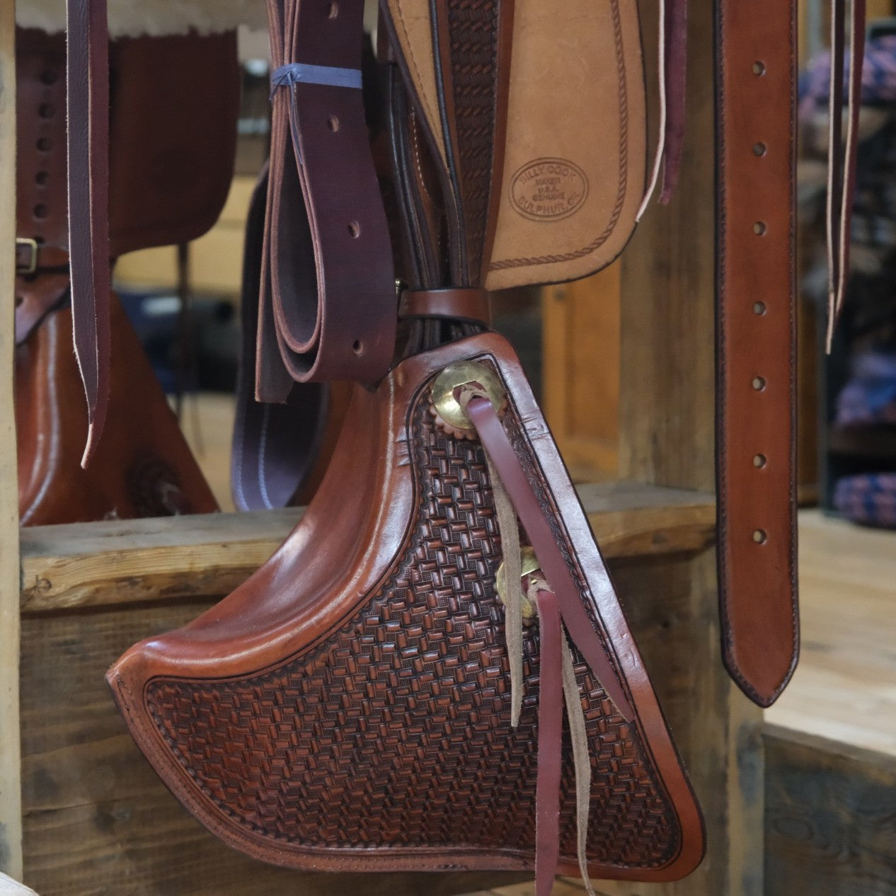 Billy Cook 15.5" Wade Half-Breed Saddle - Tapederos