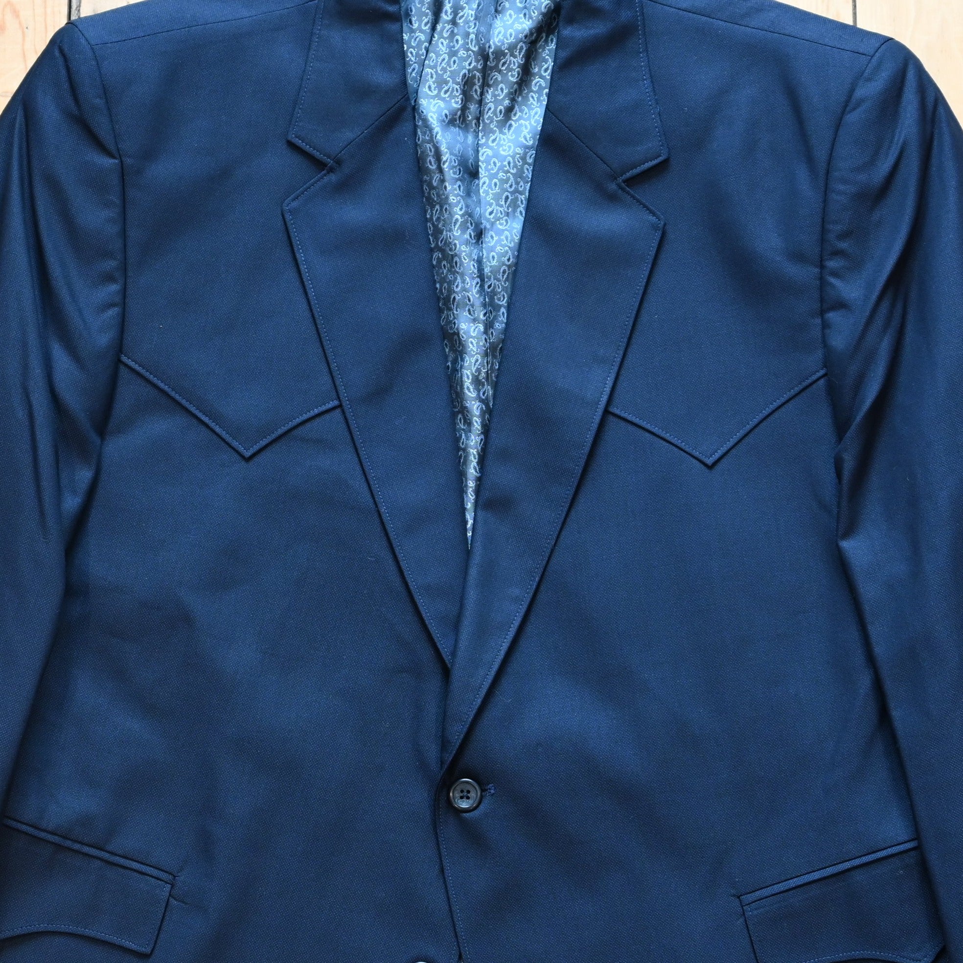 Circle S mens navy polyester Plano Western sport coat on hanger