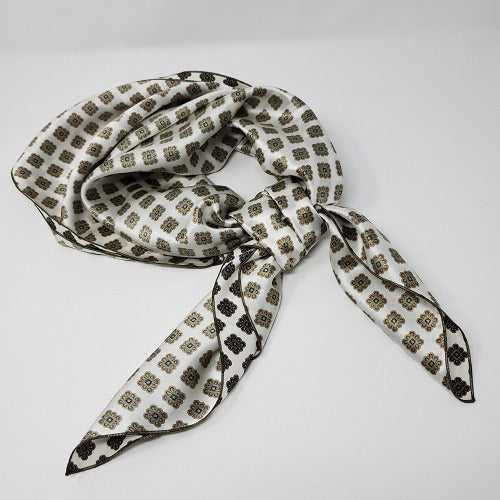 Cowboy Images charmeuse Cloverdale wild rag 36x36