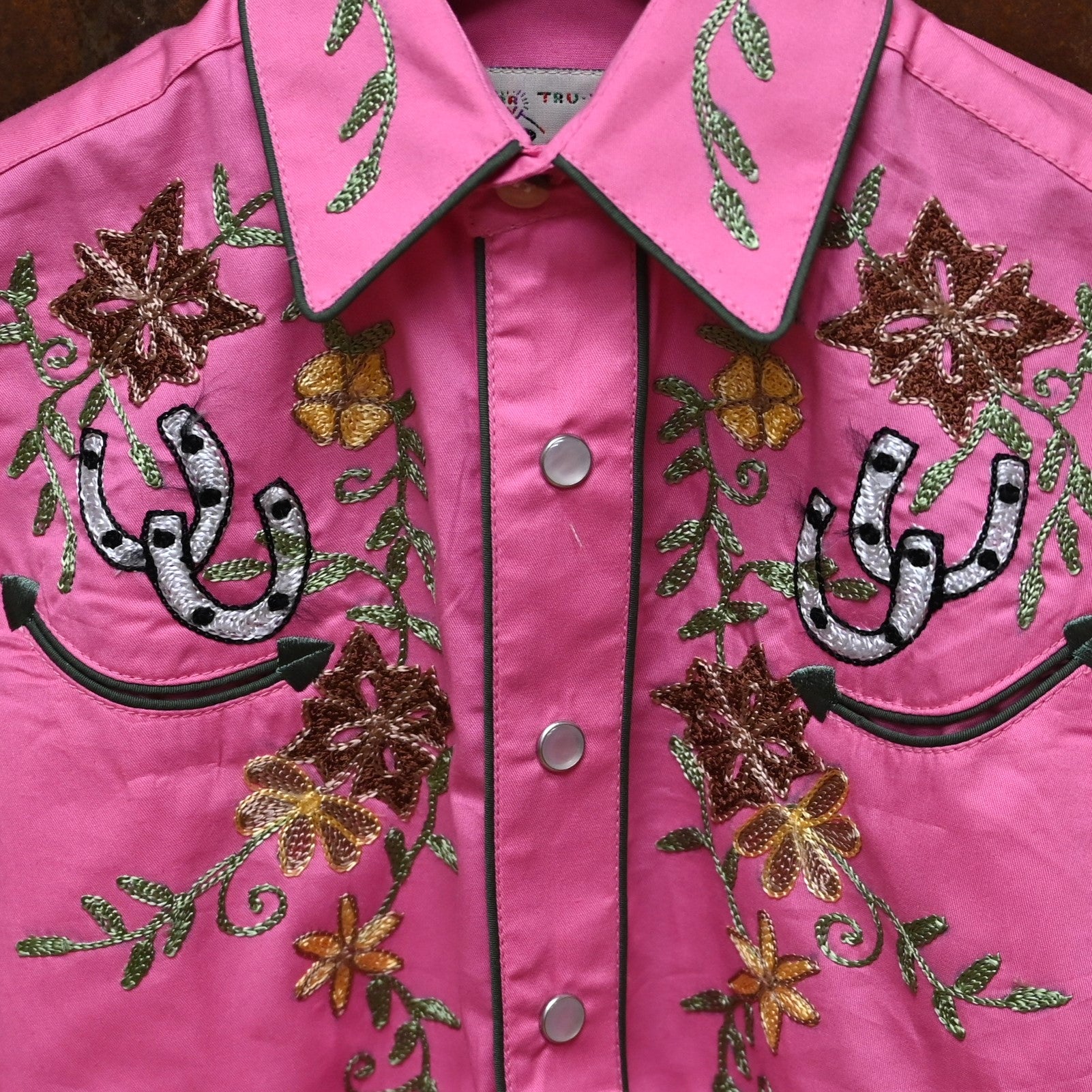 Rockmount Kids – Floral & Horseshoe Embroidered Western Shirt