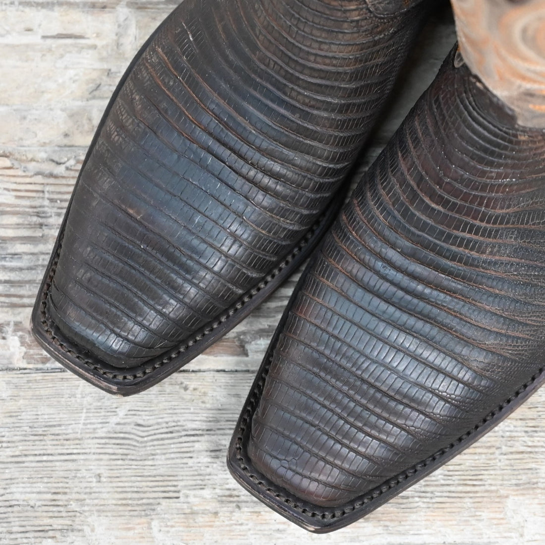 Lucchese men’s 13-inch antique tan lizard leather Western boot with square toe and classic heel