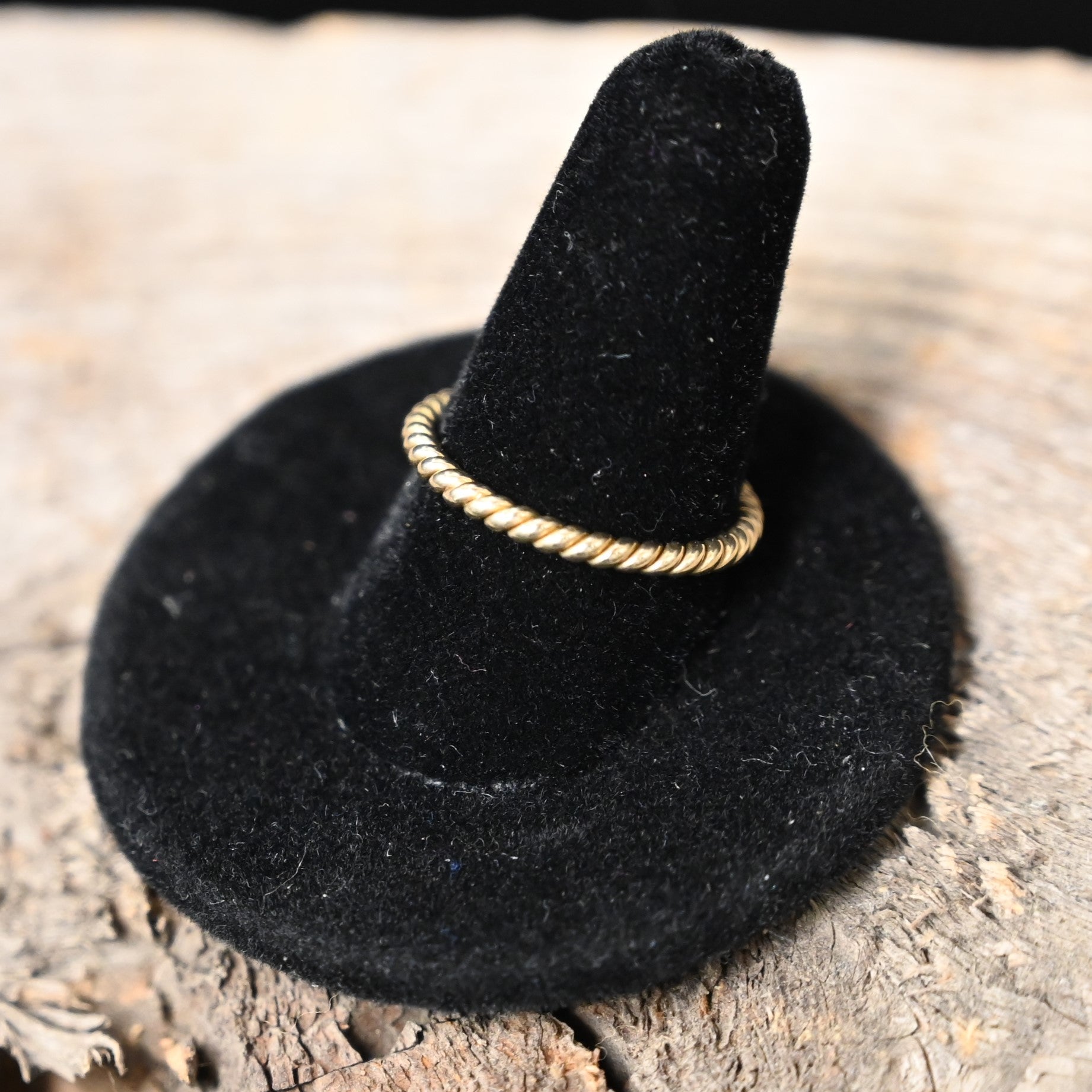 18k Yellow Gold Rope Rings view of ring