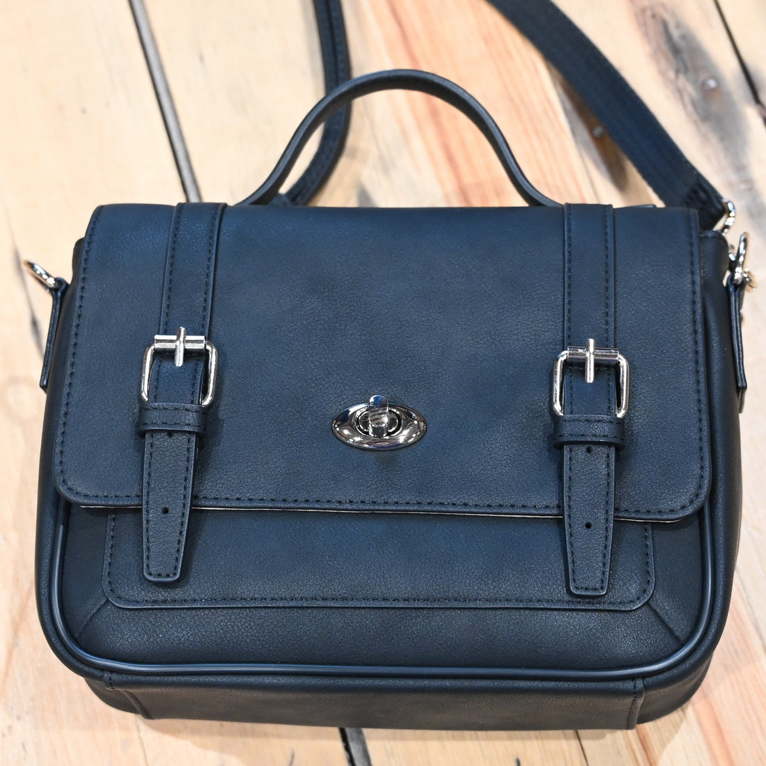 Black Gun Toten Mamas classic schoolgirl satchel crossbody conceal carry bag with toggle flap and adjustable strap