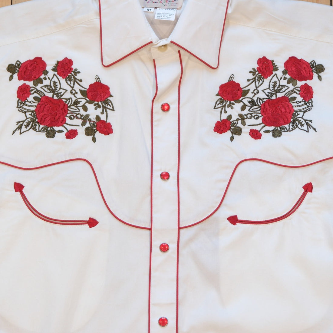 Rockmount Men’s Red Roses & Steerhead Embroidered Western Shirt