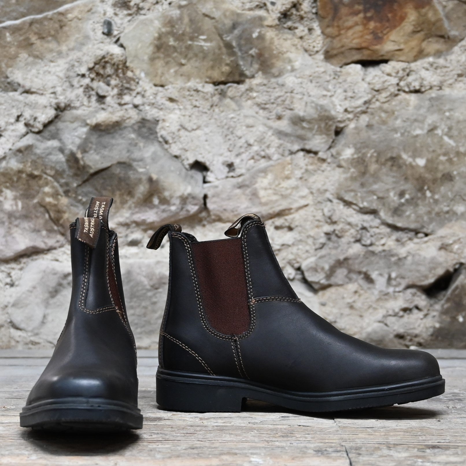 Blundstone Slip On Dress Boot In Stout Brown Leather Blundstone Slip On Dress Boot In Stout Brown Leather