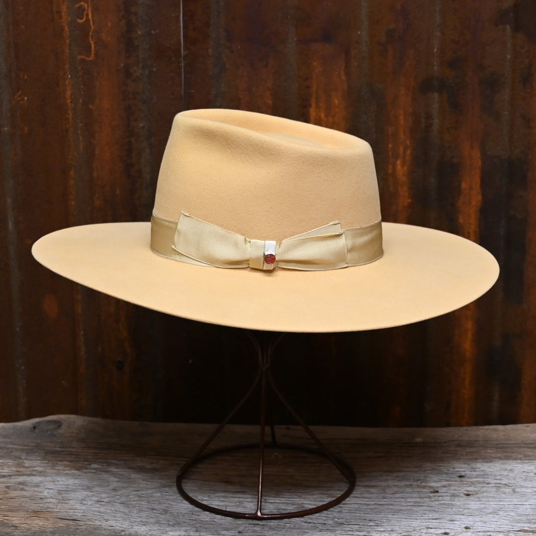 Tacchino Fashion Hat in Yellow