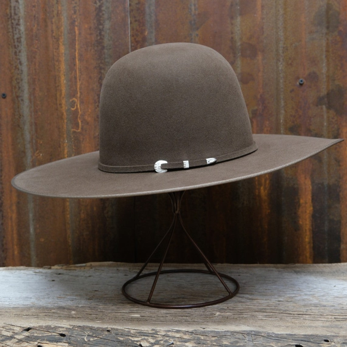 Serratelli 8X Phoenix felt hat in Walnut with an open crown.