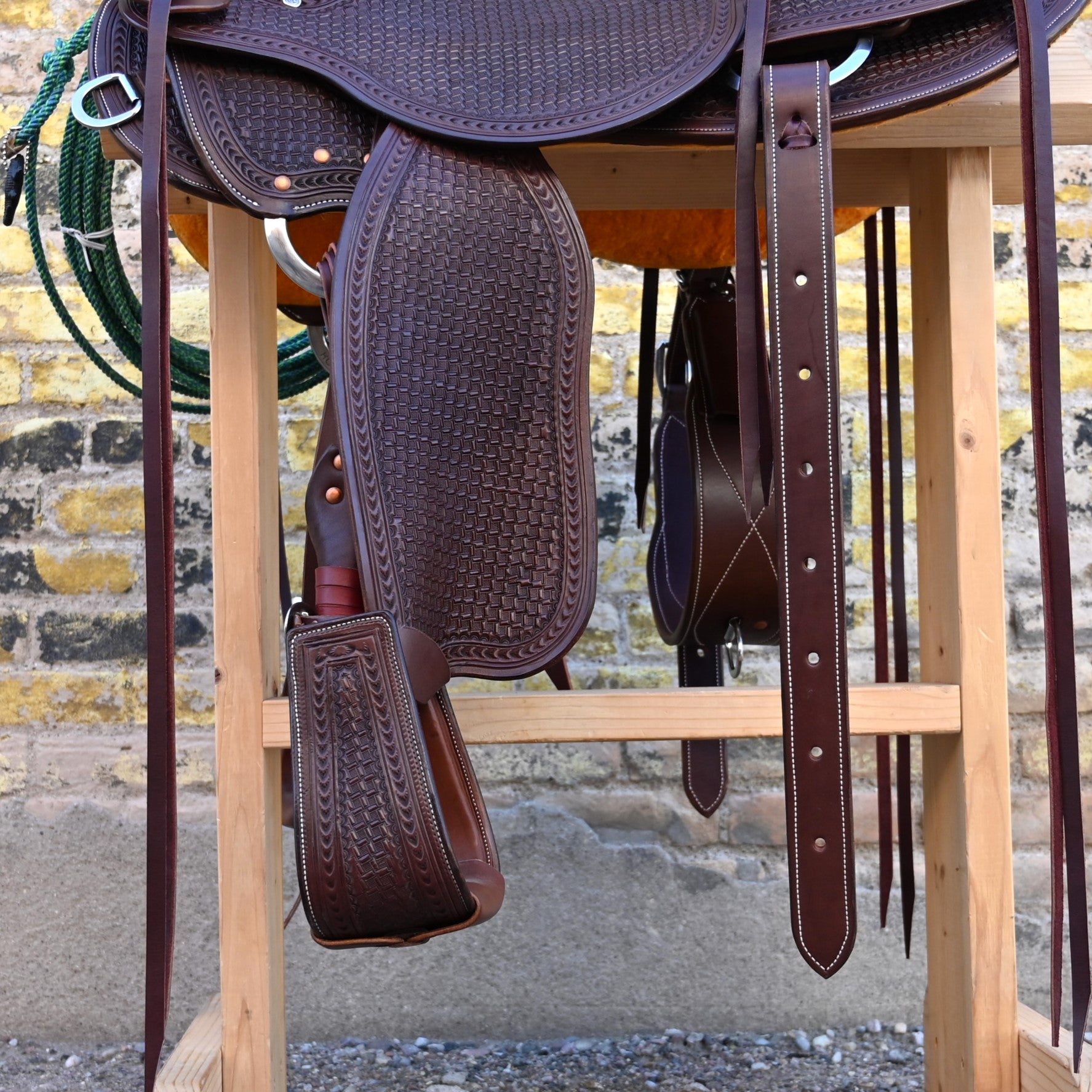View of Deeter Custom Saddlery Will James 16" Seat Saddle – handcrafted Western saddle