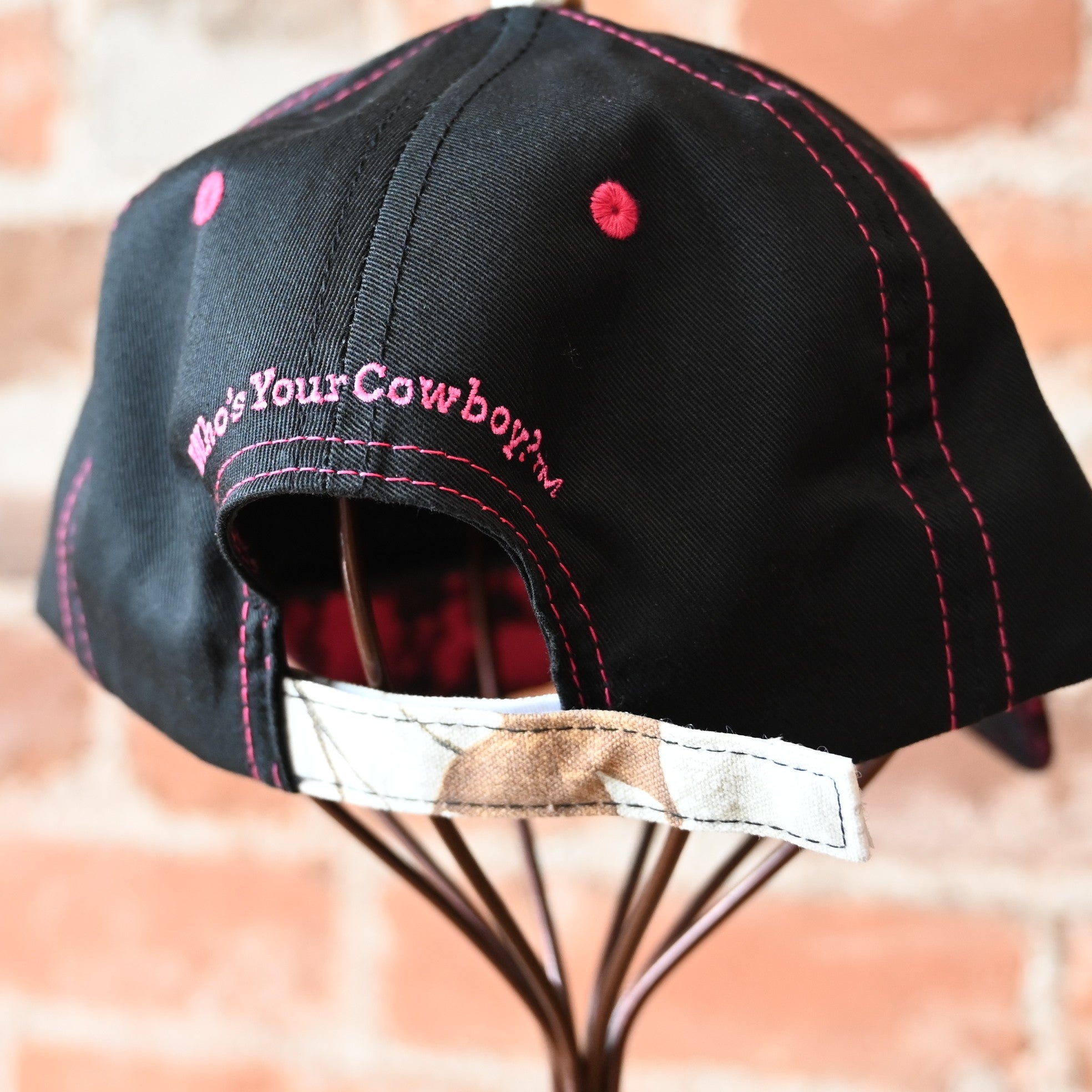 Atomic 79 ladies Realtree Snow Camo Black Soot Pink Lace hat