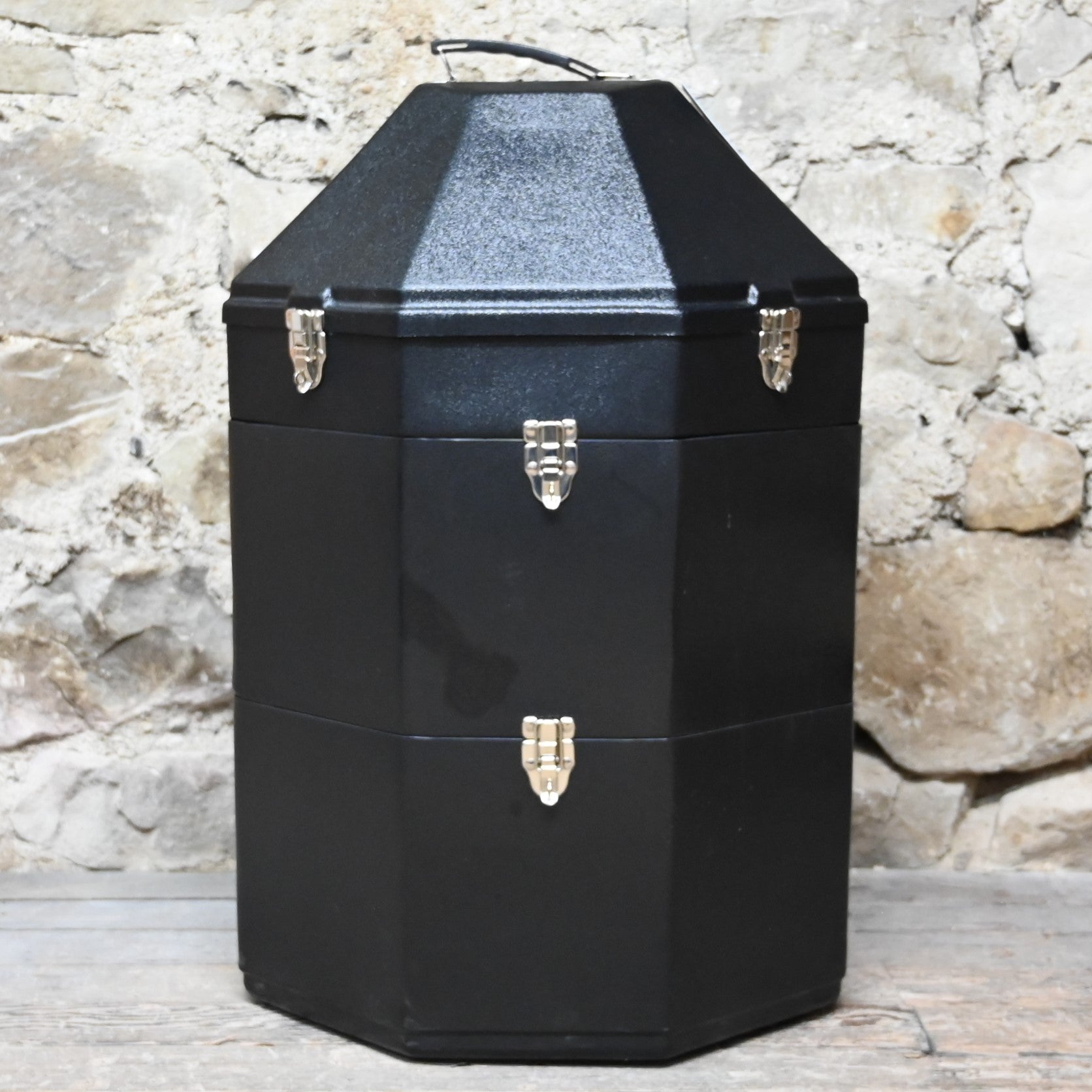 Hammer Large Western Hat Carrier - Black view of hat can closed