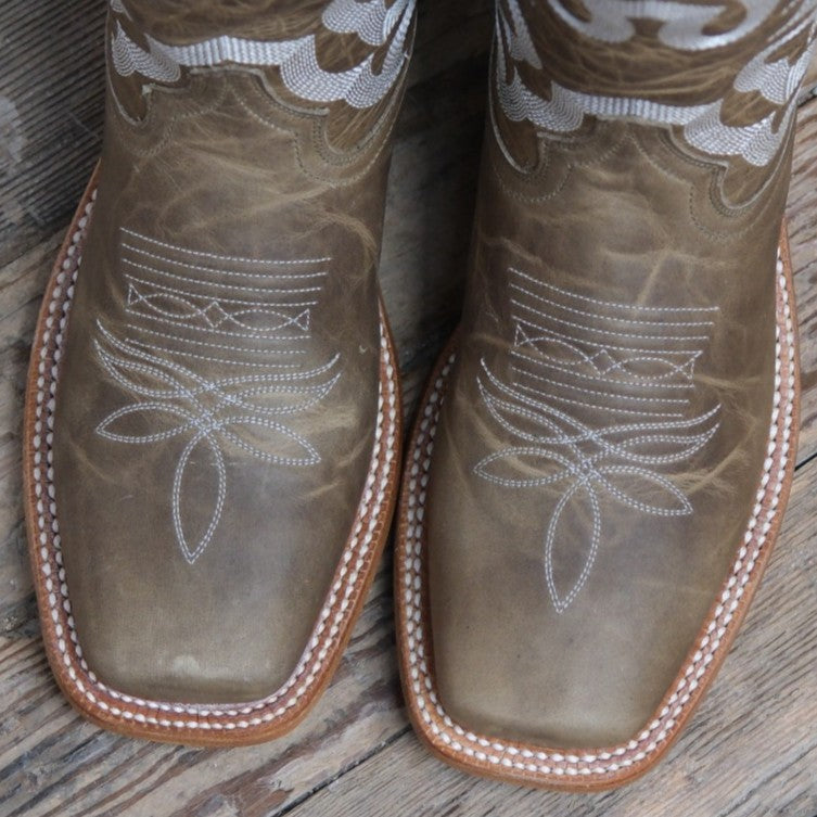 Hyer Boots Augusta in Tan with white stitching and broad square toe.
