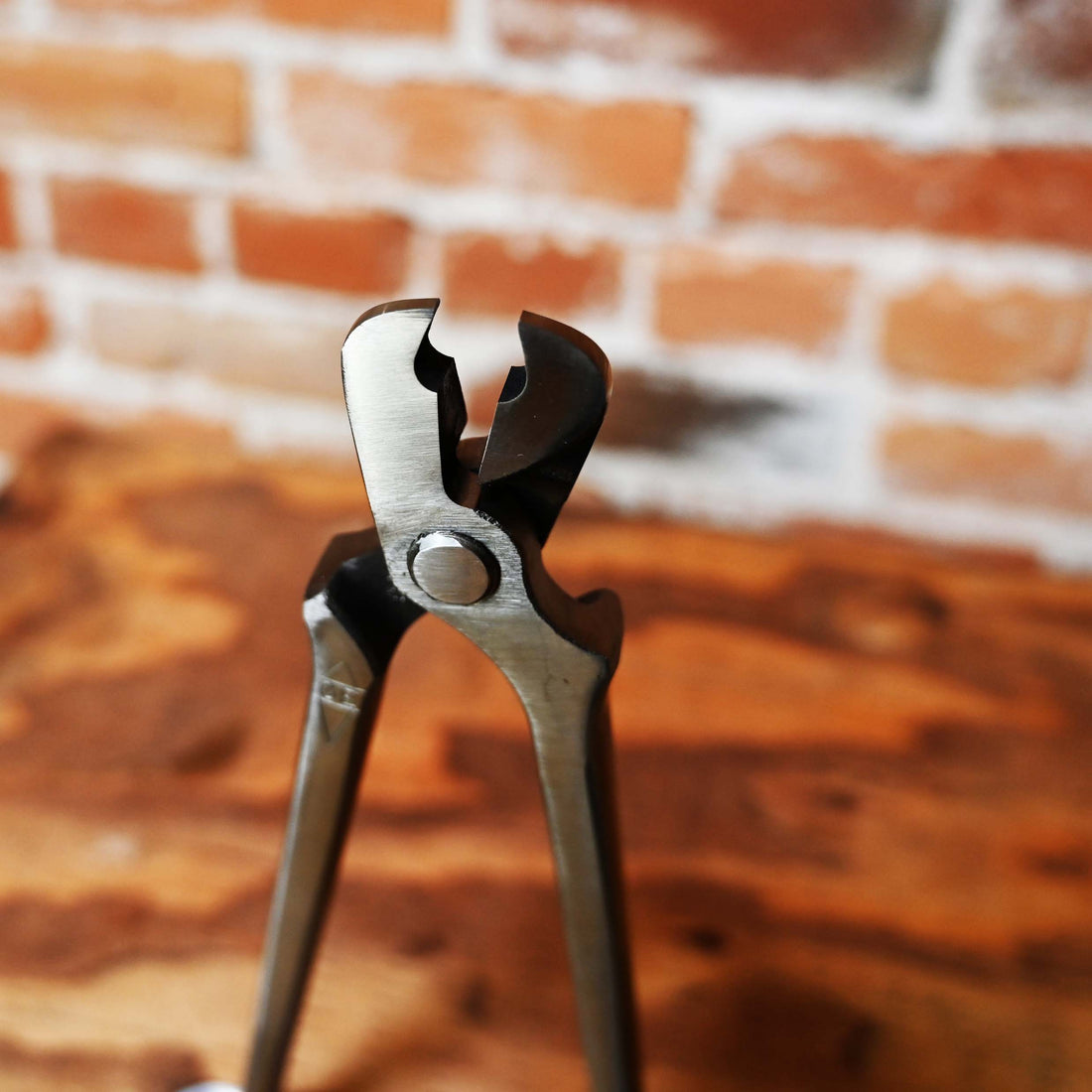 Easy Crease Nail Puller