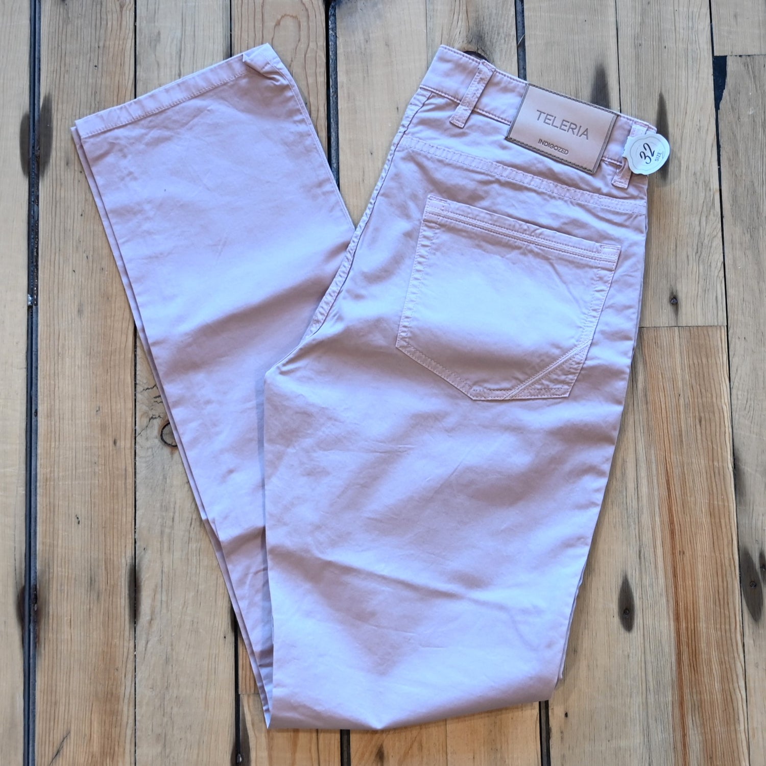 Teleria Zed 5 Pocket Jeans in Cipria soft Italian denim with classic five-pocket design and tailored fit