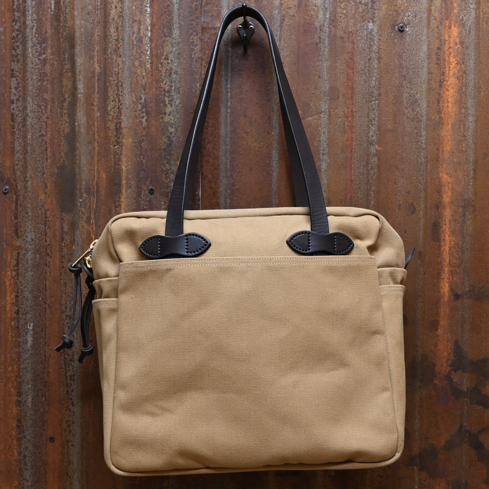 Filson Rugged Twill Tote Bag with Zipper – Tan – Atomic 79