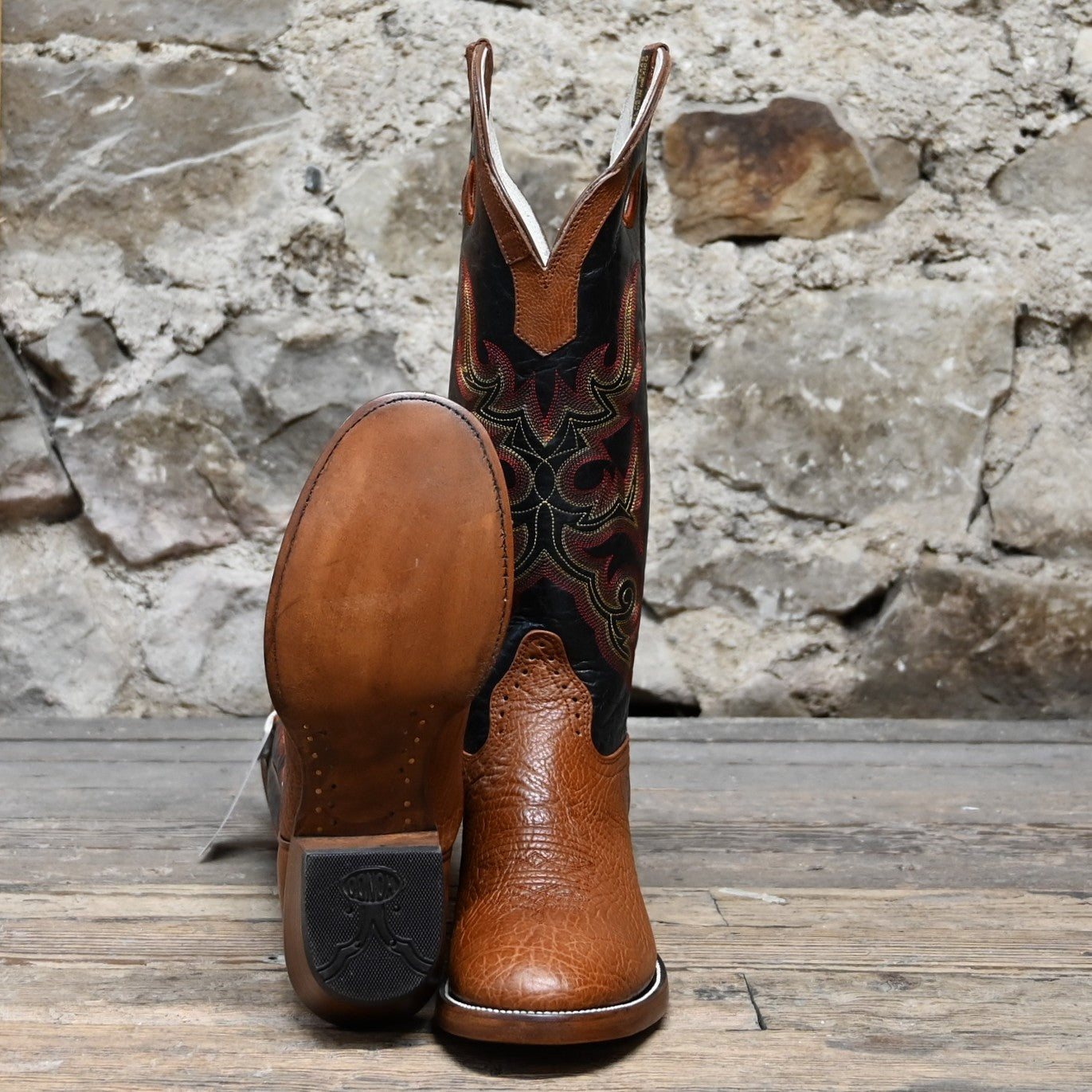 View of Hondo 16&quot; cowboy boot with black volcano top, walnut Spanish shoulder vamp, W toe, and pull holes