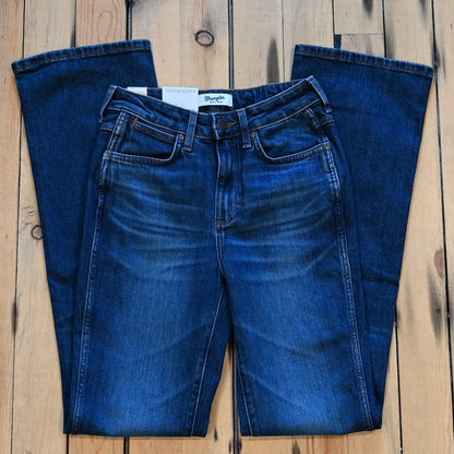 Wrangler Retro Bailey high rise bootcut jean in Isla dark wash