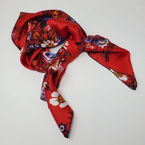 Cowboy Images Charmeuse Bouquet Red 44x44