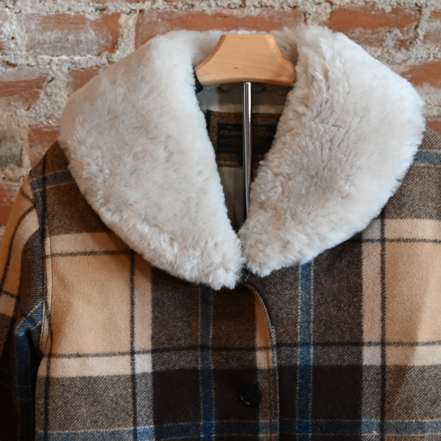 Filson Ladies Lined Wool Packer Coat in Cream Brown Multi Plaid