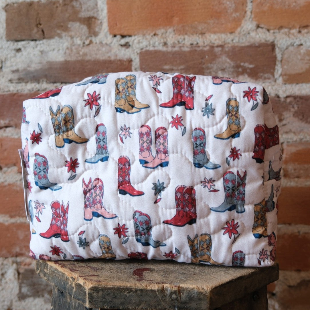 Ida Mae Home - Daisy Boots Quilted Linen Makeup Bag - Large