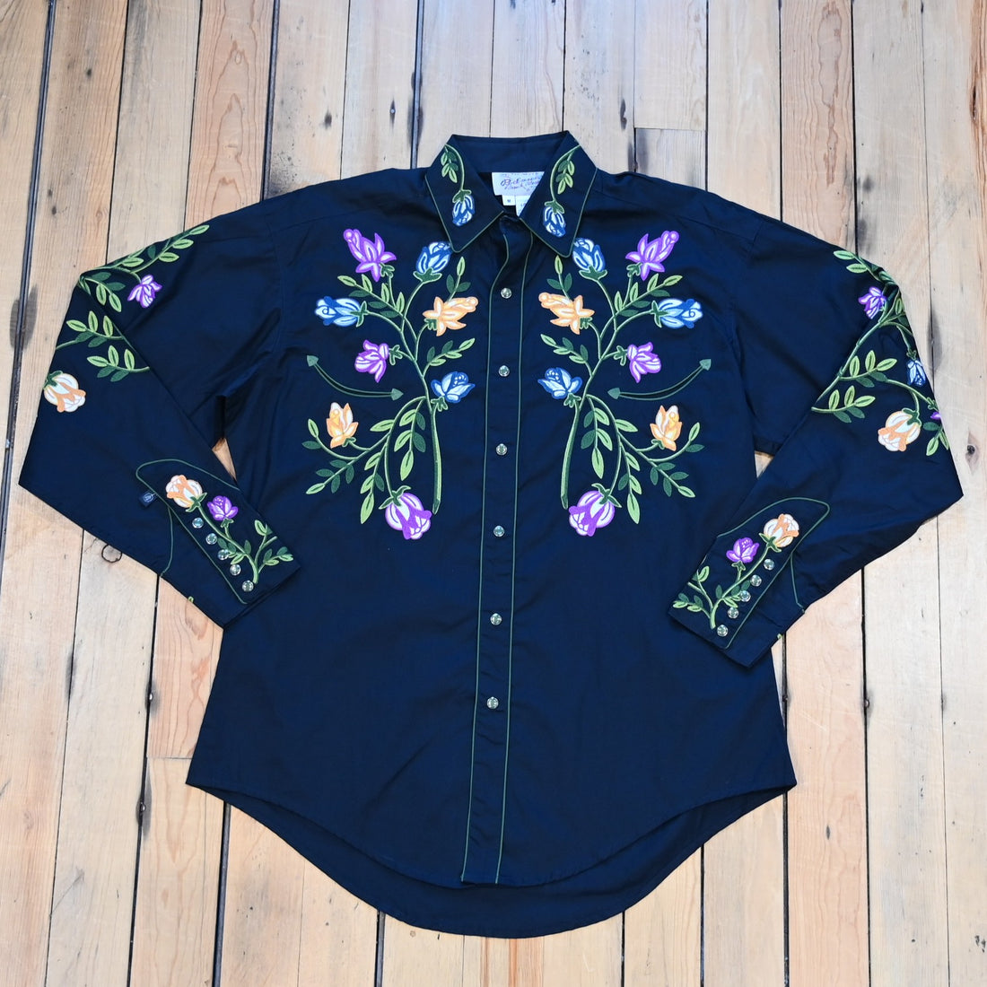 Rockmount Men’s Vintage Navy Floral Embroidered Western Shirt with 100% cotton navy fabric and detailed floral embroidery