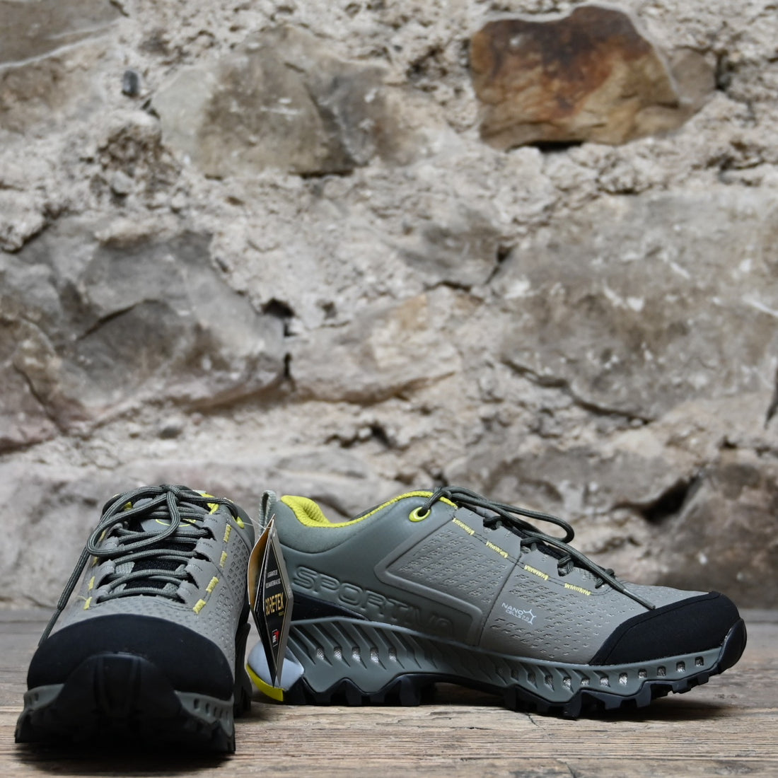 View of front and side