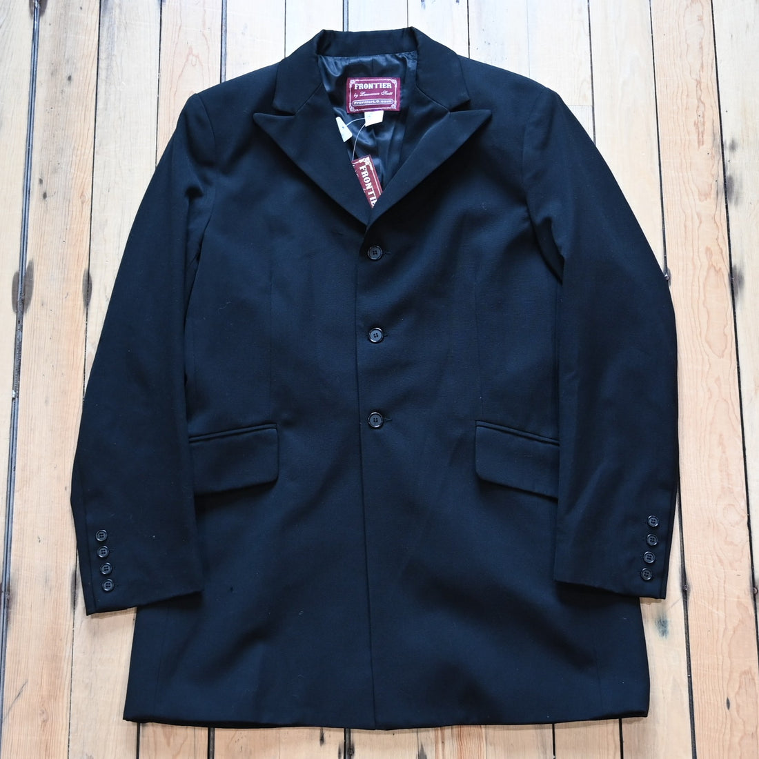 Frontier Men’s Town Coat tailored Western jacket front view