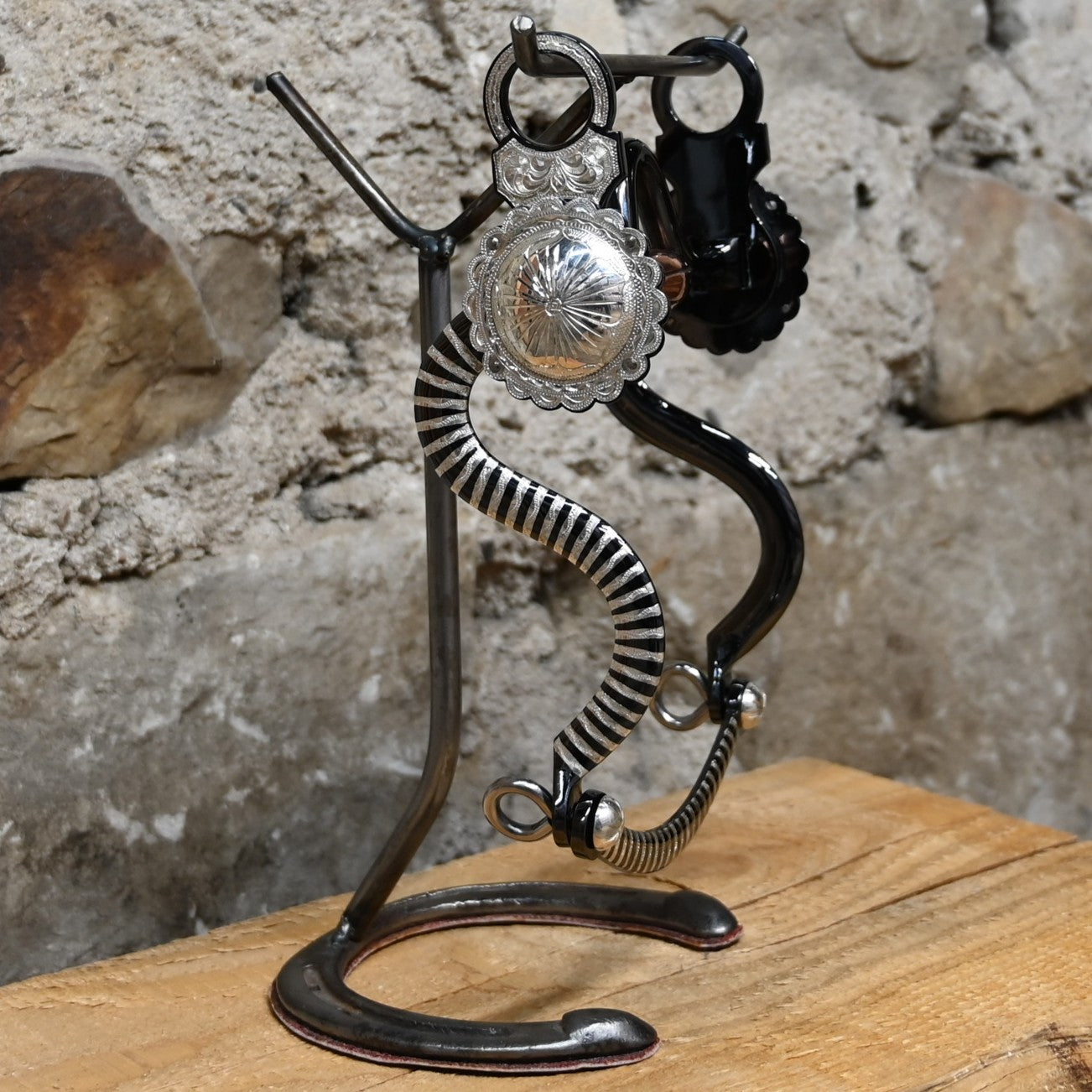 JT Silversmiths Black Striped Cavalry Bit Salinas MP-103 with dark striped finish and cavalry shanks