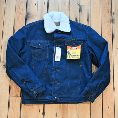 Men’s dark blue Wrangler Western sherpa-lined denim jacket with snap-flap pockets and spread collar