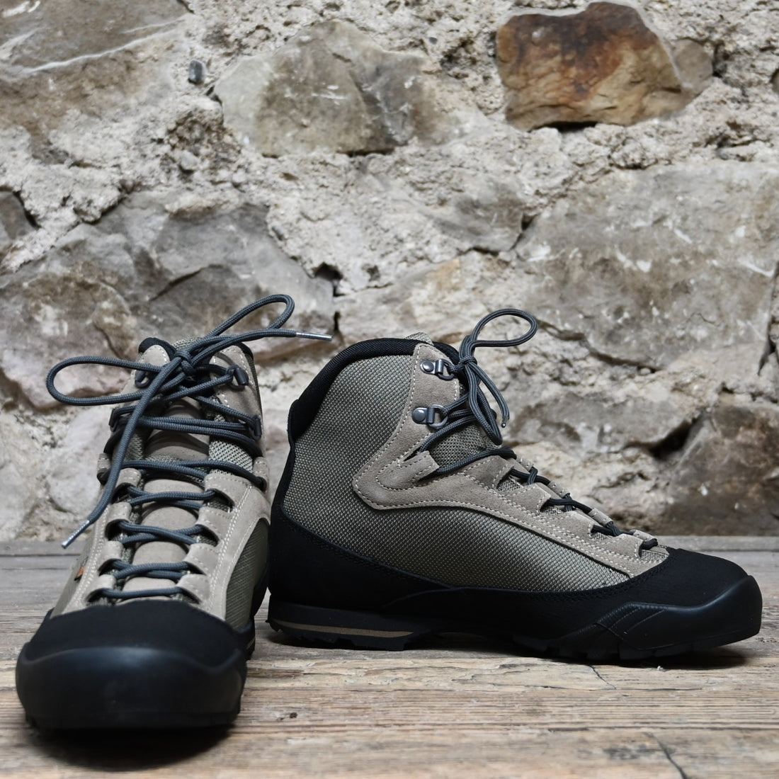 AKU NS 564 Spider II in Beige