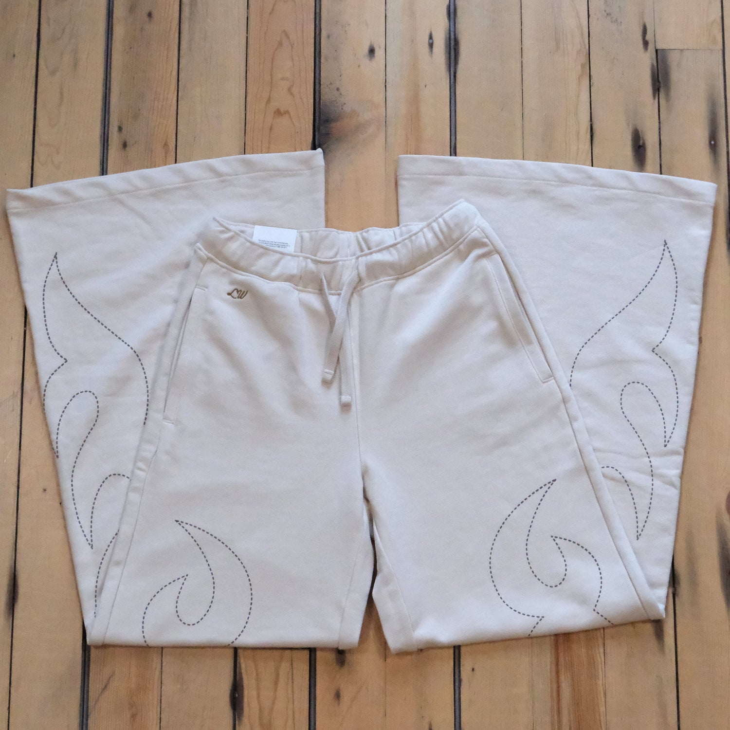 Wrangler X Lainey Wilson Ladies Cowboy Sweatpants Cream