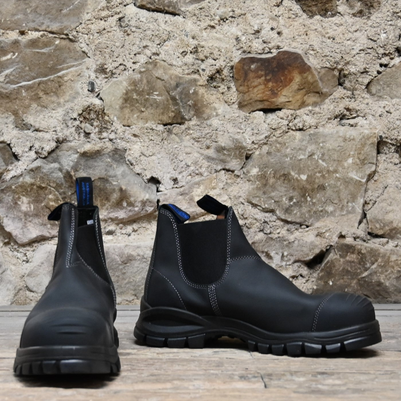 Blundstone Slip On work boot in black leather with steel toe, elastic sides, and safety-rated outsole