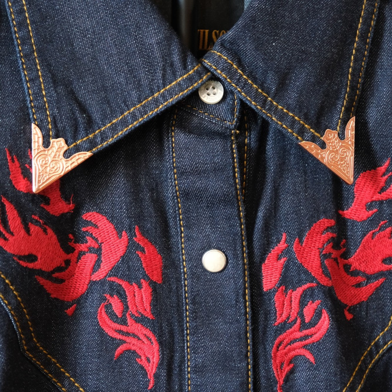 Wrangler x Lainey Wilson Embroidered Sleeveless Denim Shirt in Dark Rinse