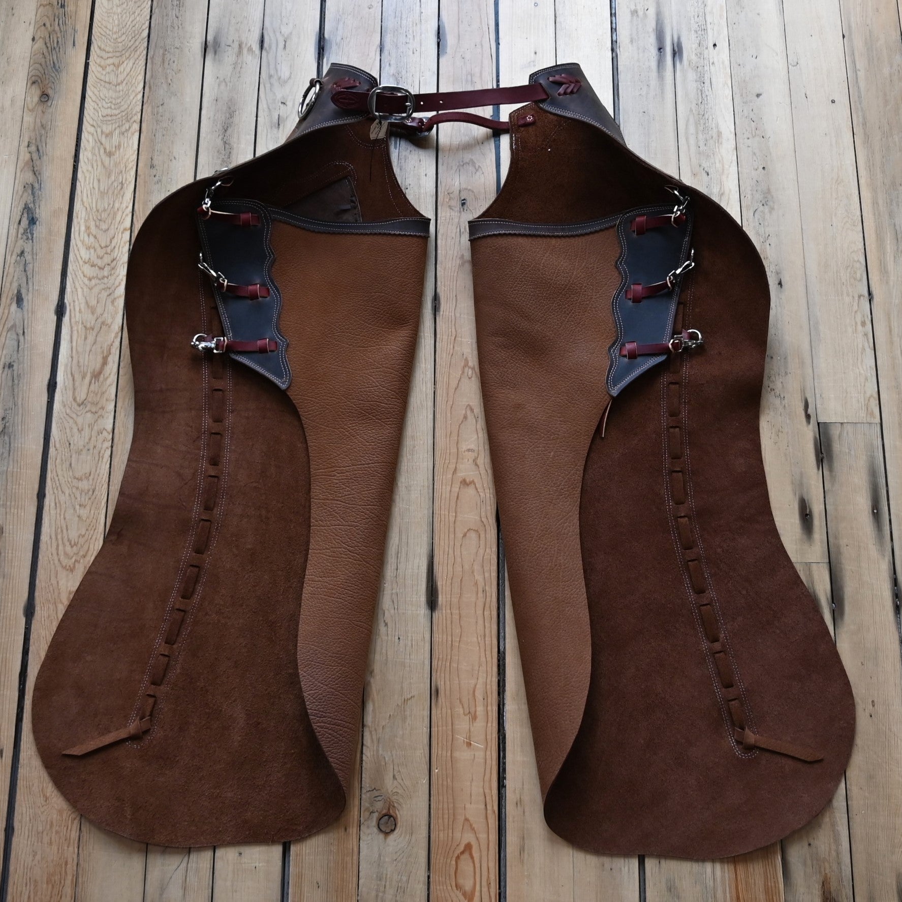 Rockin' Y Saddlery Arizona Batwing Chaps – Assorted Sizes & Colors ...