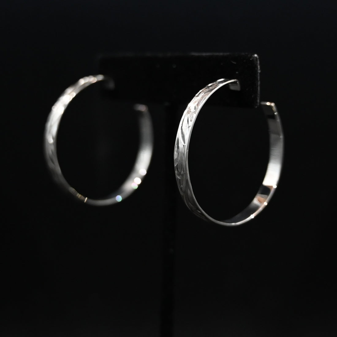 Vogt Silversmiths Clara Countryside Hoop